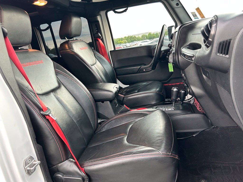 Used 2017 Jeep Wrangler Unlimited Rubicon AWD/4WD image 10
