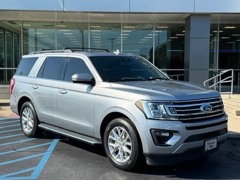 Certified 2020 Ford Expedition XLT w/ Equipment Group 202A RWD image 2