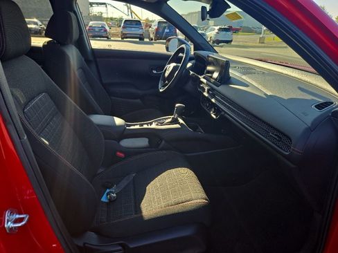Certified 2025 Honda HR-V Sport image 33