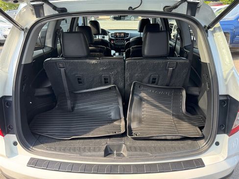 Used 2020 Honda Pilot Touring image 18