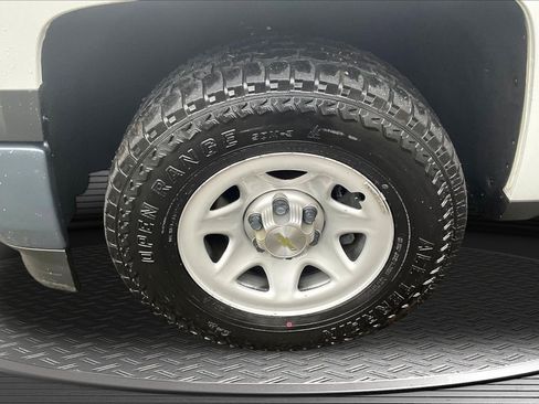 Used 2014 Chevrolet Silverado 1500 W/T RWD image 30