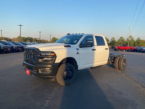 New 2026 RAM 3500 Tradesman image 3