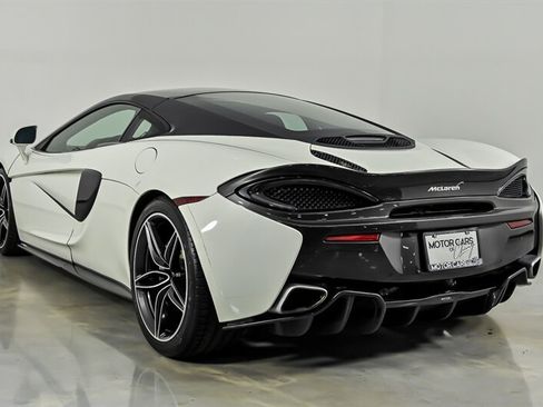 Used 2017 McLaren 570S RWD image 8