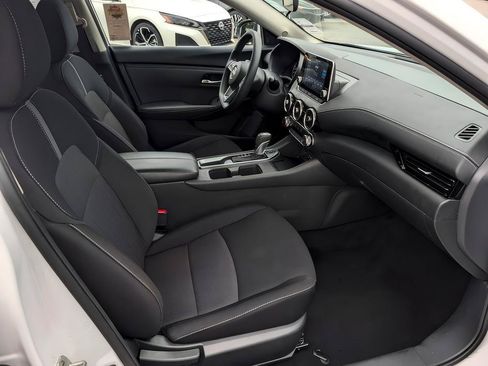 Used 2025 Nissan Sentra SV FWD image 24
