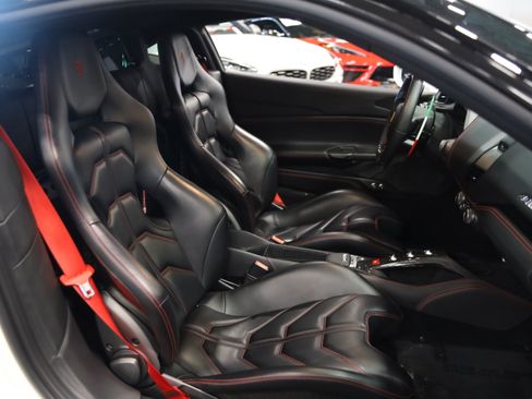 Used 2016 Ferrari 488 GTB RWD image 35