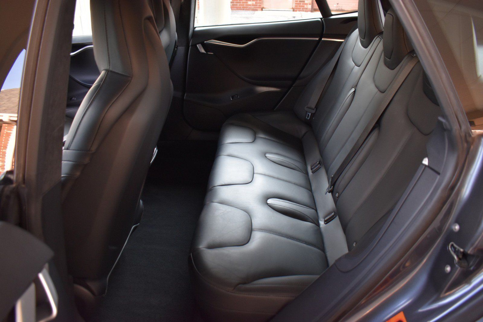 Used 2016 Tesla Model S AWD image 32