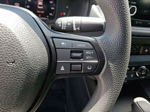 Used 2023 Honda Accord EX image 22