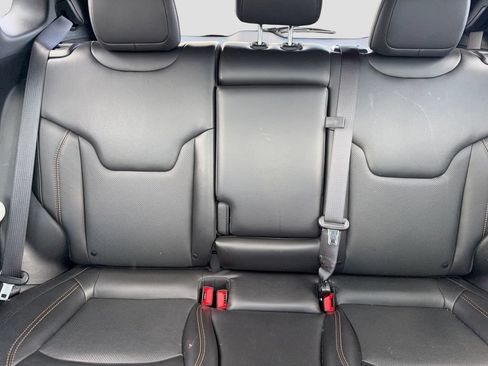 Used 2023 Jeep Compass Limited w/ Sun and Sound Group AWD/4WD image 24