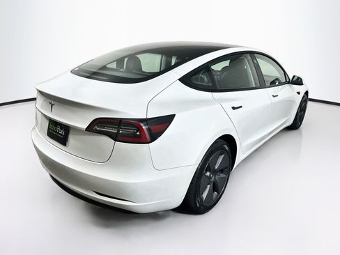 Used 2023 Tesla Model 3 Standard Range RWD image 9