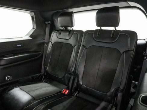 Certified 2024 Jeep Grand Cherokee L Laredo image 16