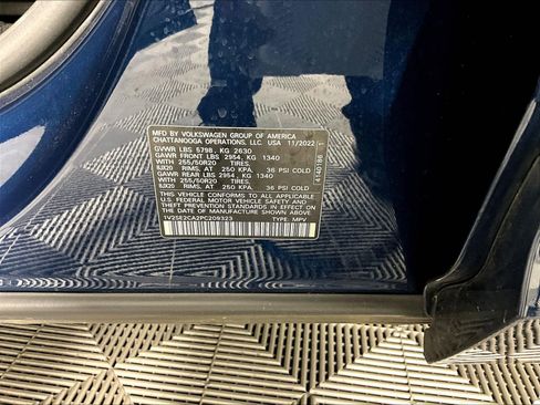 Used 2023 Volkswagen Atlas Cross Sport SEL R-Line AWD/4WD image 19