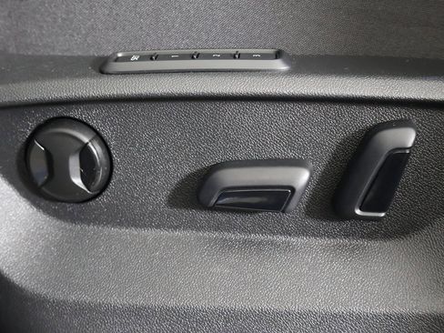 New 2024 Volkswagen Atlas Cross Sport SEL R-Line image 36