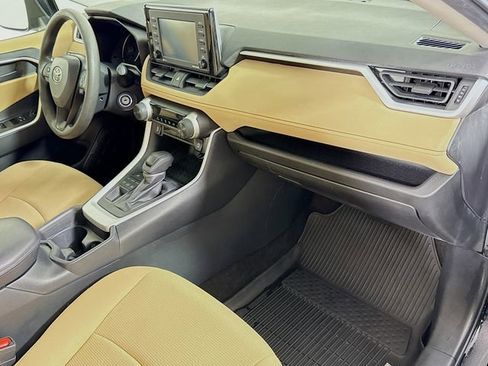 Used 2020 Toyota RAV4 LE w/ All Weather Liner Package image 27