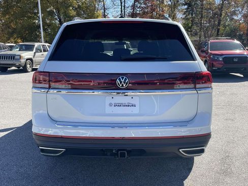 New 2026 Volkswagen Atlas SE FWD image 5