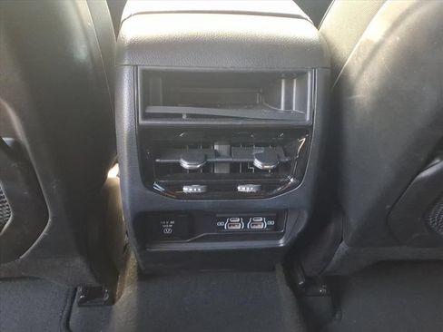 Used 2024 Jeep Grand Cherokee Altitude AWD/4WD image 23