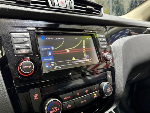 Used 2018 Nissan Rogue Sport SL w/ SL Premium Package image 22