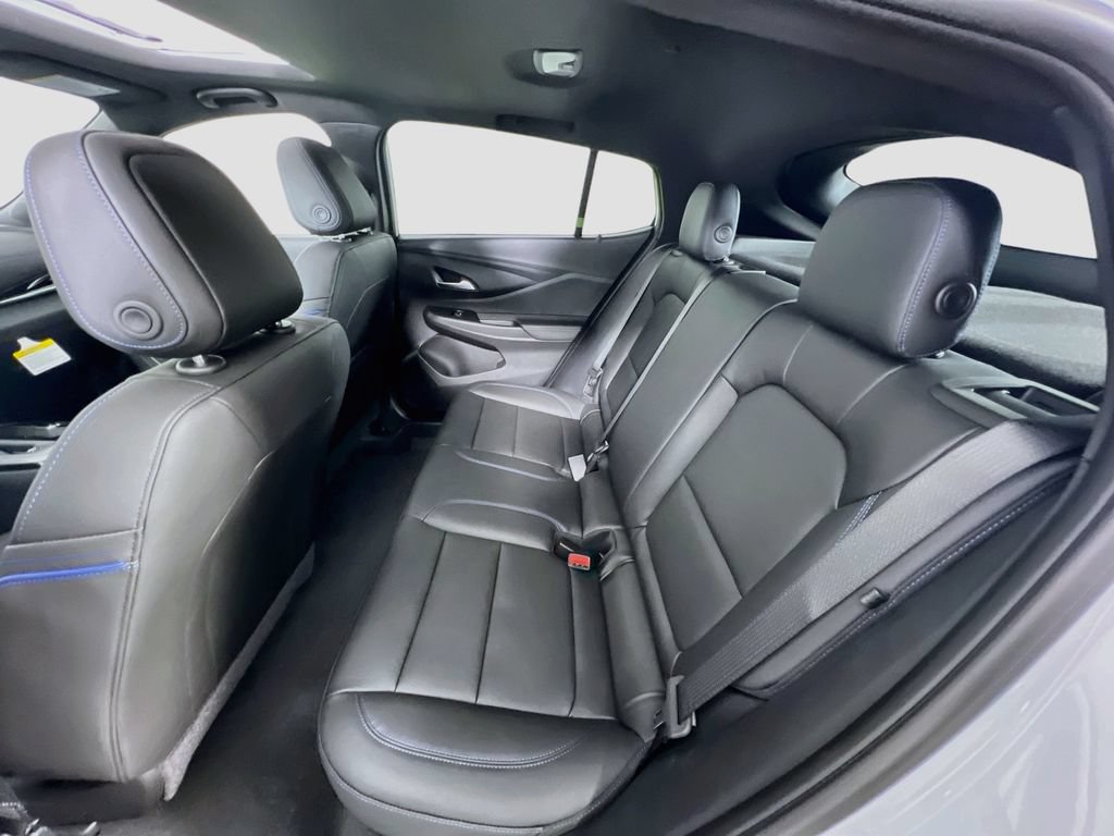 New 2026 Buick Envista Sport Touring w/ Convenience I Package FWD image 23