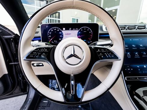 Used 2021 Mercedes-Benz S 580 4MATIC Sedan w/ AMG Line image 27