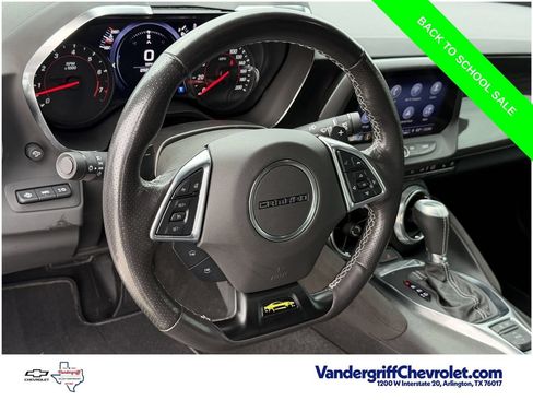 Used 2021 Chevrolet Camaro SS RWD image 11