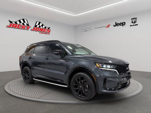 Used 2023 Kia Sorento SX image 13