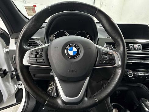 Used 2019 BMW X1 xDrive28i image 16