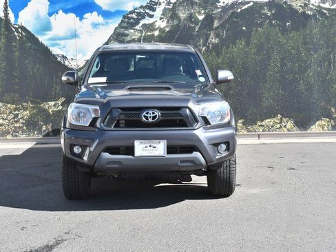 Used 2014 Toyota Tacoma 4x4 Double Cab w/ TRD Sport Package image 5
