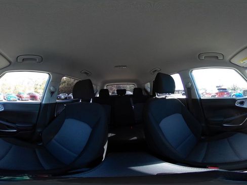 Used 2025 Kia Soul LX w/ LX Technology Package image 39