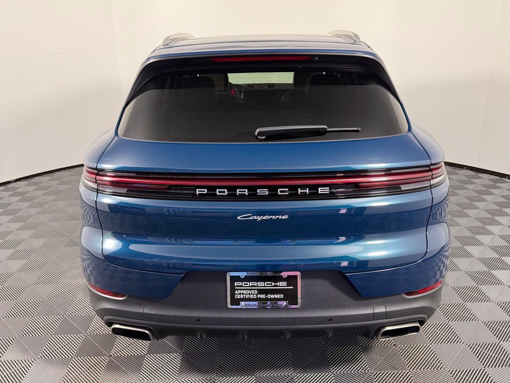 Certified 2024 Porsche Cayenne AWD/4WD image 6
