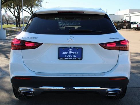 Used 2025 Mercedes-Benz GLA 250 4MATIC image 28