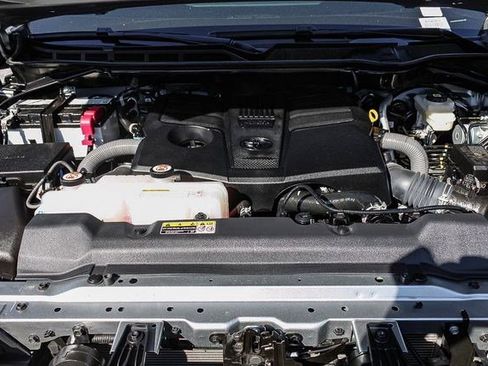 Used 2025 Toyota Tundra Platinum image 28