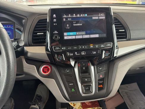 Used 2019 Honda Odyssey EX image 10