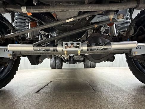 Used 2026 Ford F450 Platinum w/ FX4 Off-Road Package AWD/4WD image 16