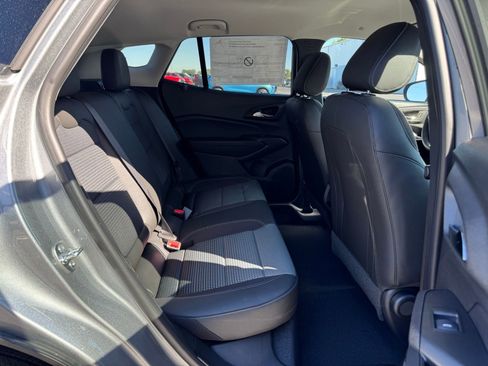 New 2025 Chevrolet Trax LT w/ LT Convenience Package image 15