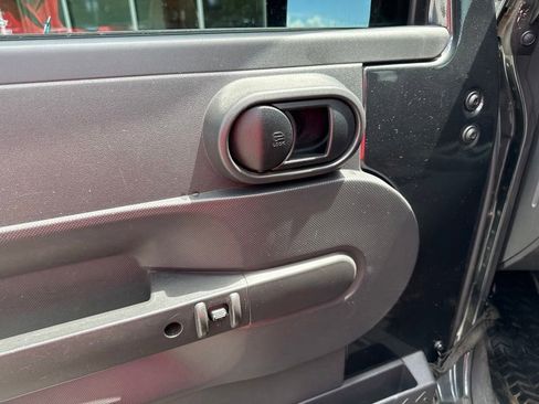 Used 2010 Jeep Wrangler Unlimited Sport AWD/4WD image 14