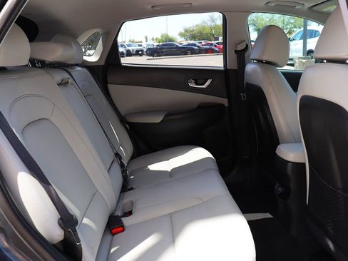 Used 2022 Hyundai Kona Limited FWD image 27