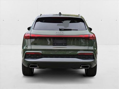 New 2025 Audi Q5 Prestige image 8