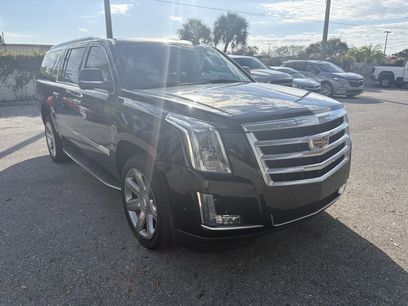 Used 2019 Cadillac Escalade ESV Luxury