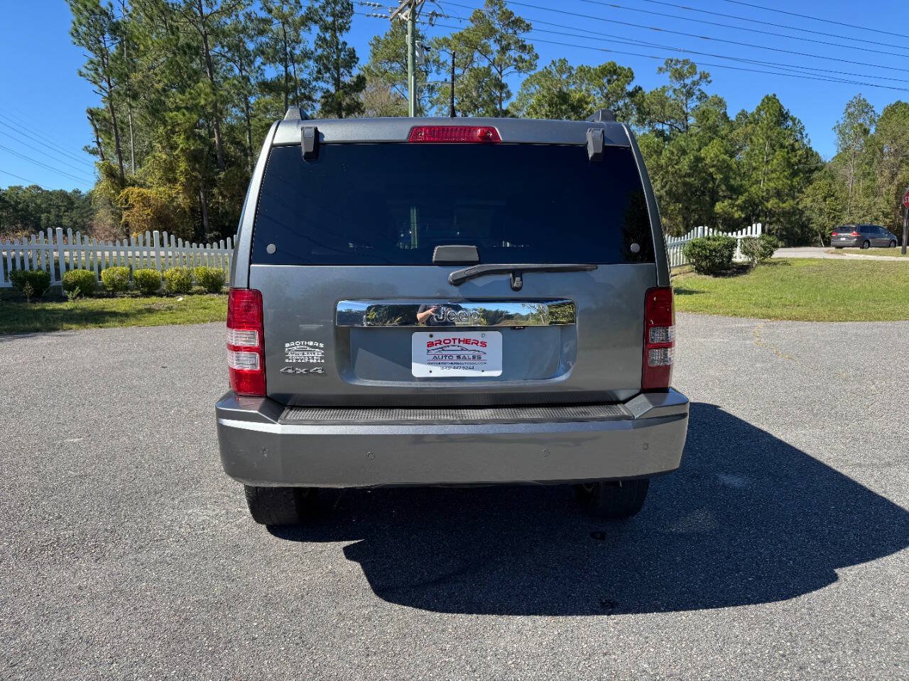 Used 2012 Jeep Liberty Sport AWD/4WD image 5