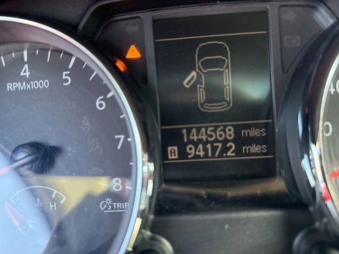 Used 2012 Nissan Rogue SL AWD/4WD image 5