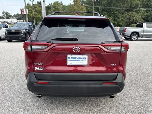 Used 2025 Toyota RAV4 XLE w/ Convenience Package FWD image 4