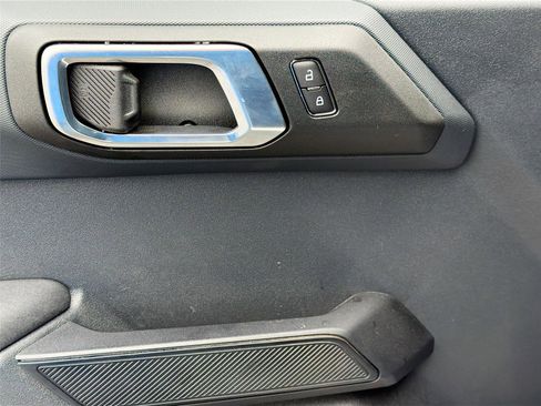 Used 2025 Ford Bronco 4-Door image 18