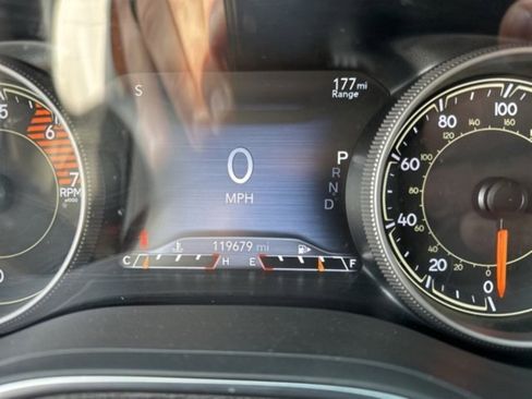 Used 2019 Jeep Cherokee Limited image 7