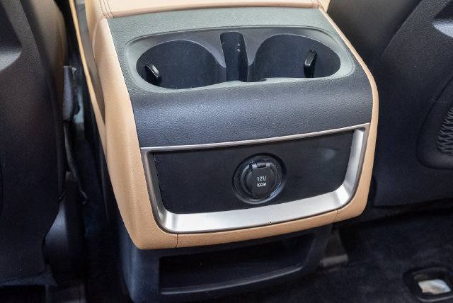 Used 2024 Kia Carnival LX FWD image 25