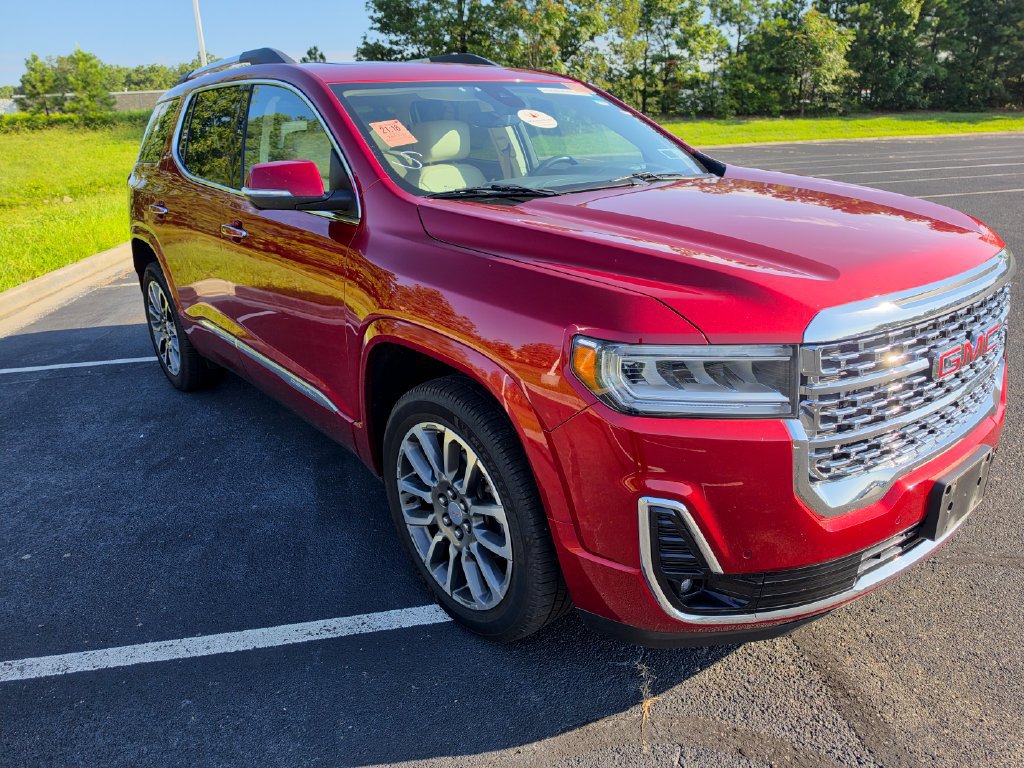 Used 2021 GMC Acadia Denali w/ Denali Ultimate Package AWD/4WD image 1