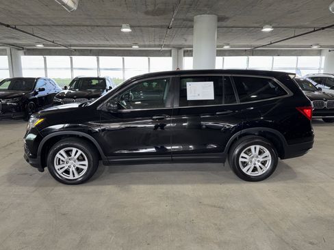 Used 2017 Honda Pilot LX image 5