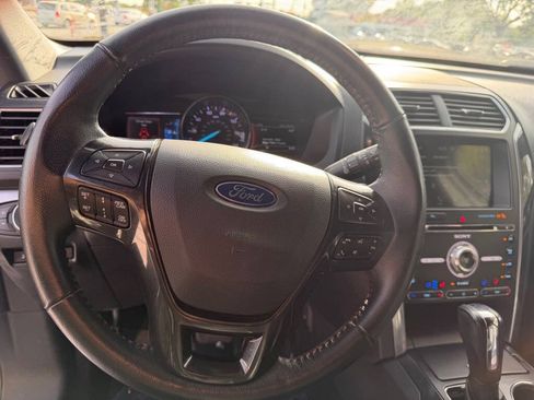 Used 2018 Ford Explorer Sport w/ Equipment Group 401A AWD/4WD image 19