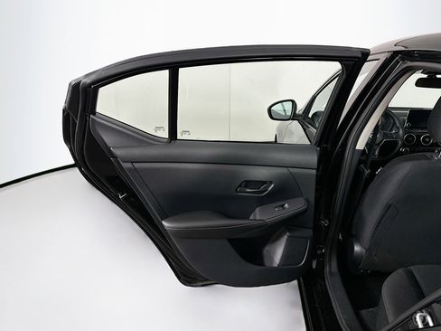 Used 2025 Nissan Sentra SV image 24