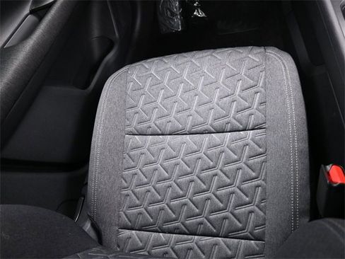 New 2026 Nissan Kicks SV image 13