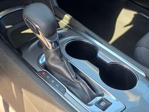 Used 2024 Chevrolet Malibu LT FWD image 15
