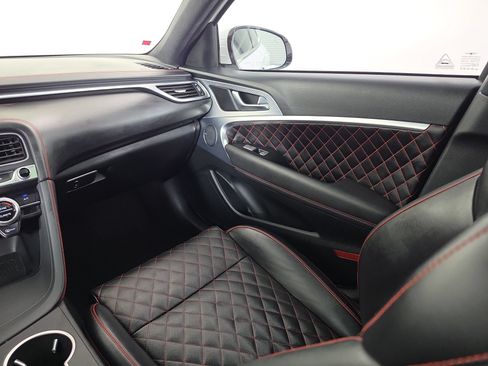 Used 2022 Genesis G70 3.3T RWD image 35